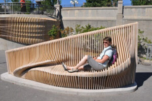 مبلمان شهری، نیمکت